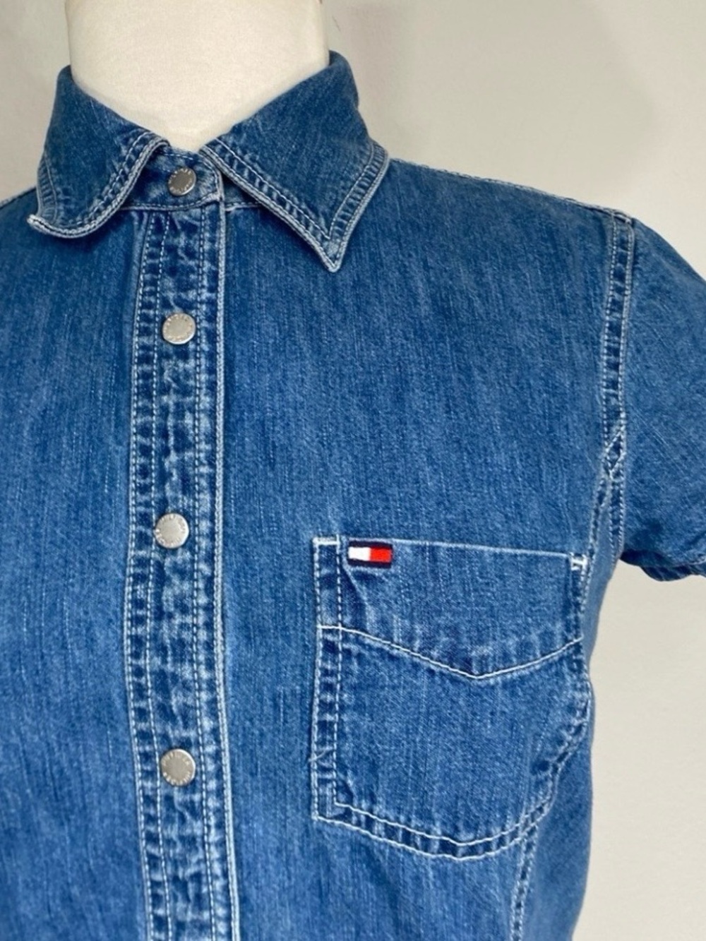 Tommy Hilfiger Women's Blue Denim Short Sleeve Button Down Dress Size 4 Western - Picture 6 of 16